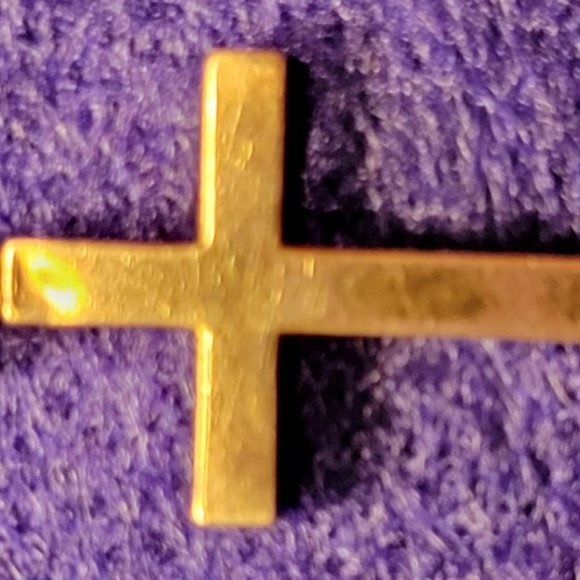 Vintage Esemco 10K Yellow Gold Etched Cross Pendant - Picture 6 of 6